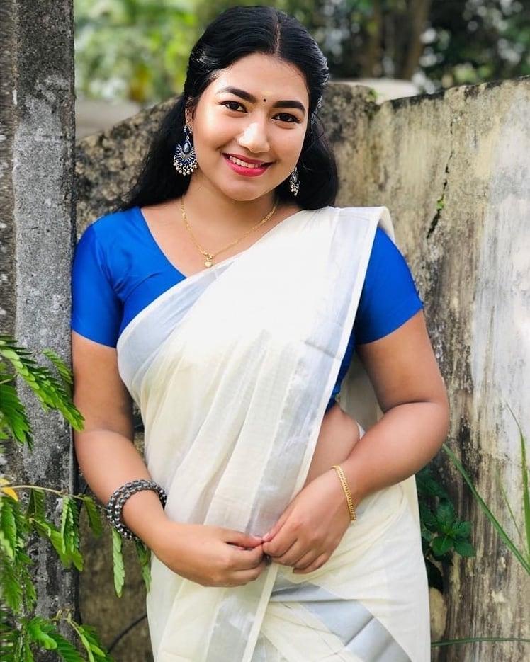 Grace Antony latest hot and sexy stills | Grace Antony in Kerala set Saree hot photos gallery