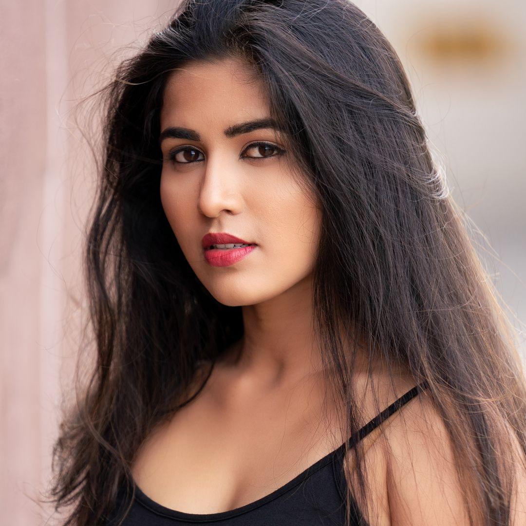 Apurva latest cute and sexy photoshoot | Apurva very glamorous hot photos