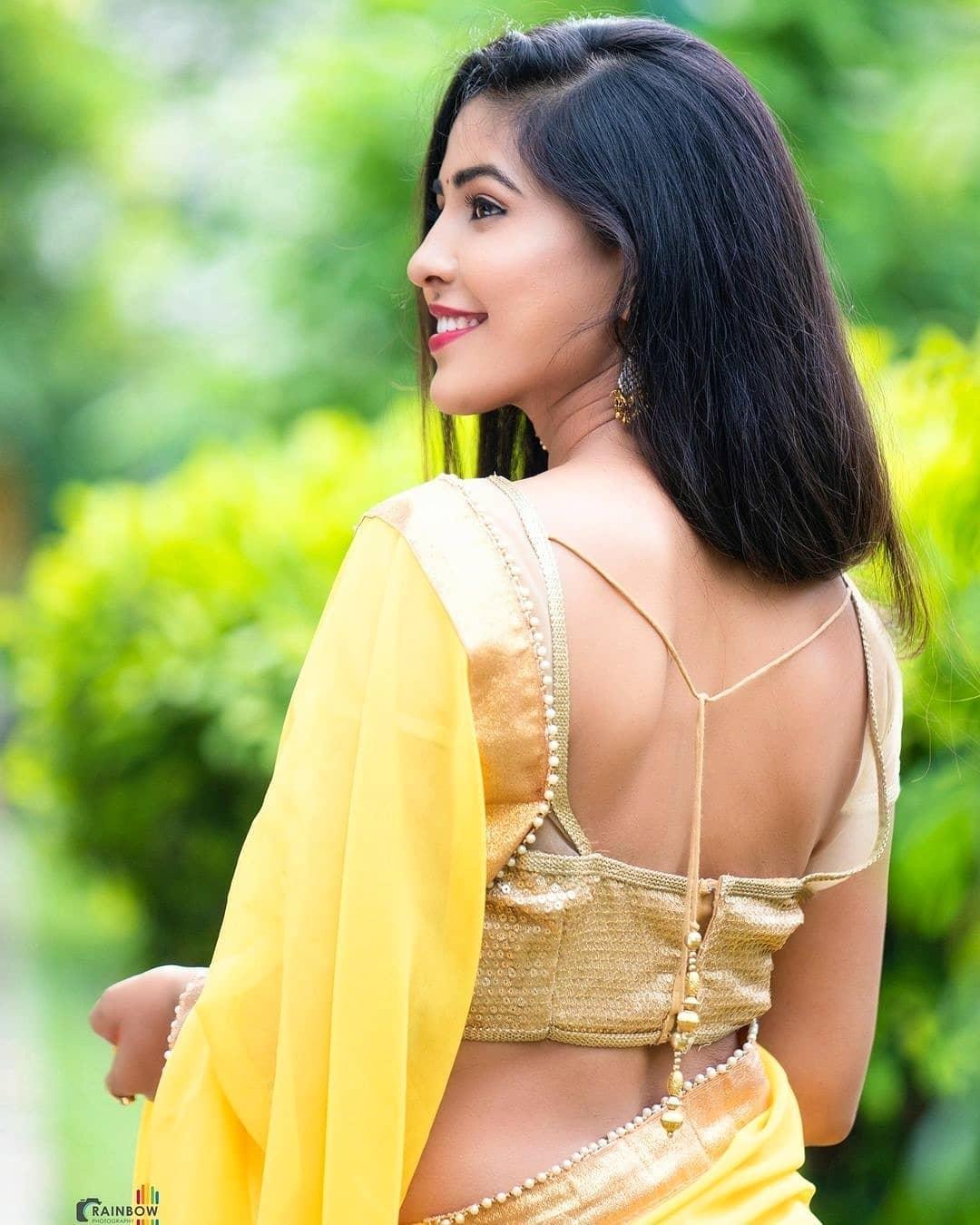 Apurva very glamorous and cute stills | Kannada actress Apurva in yellow saree hot photos