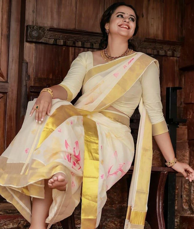 Prachi Tehlan in set saree hot photos | Prachi Tehlan latest hot and sexy photoshoot