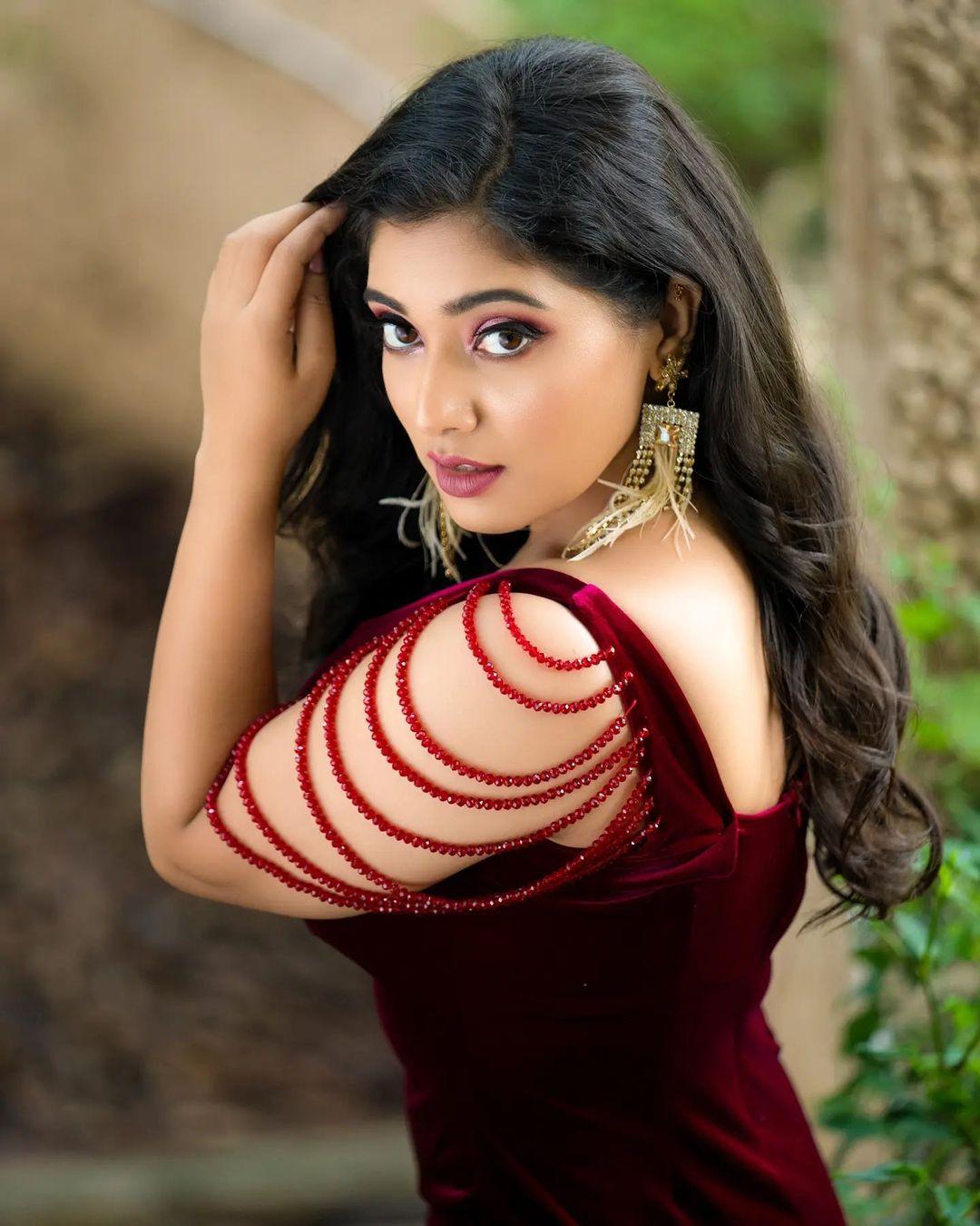 Priyanka Thimmesh looking very attractive and hot photos | latest fashion and trends photos gallery