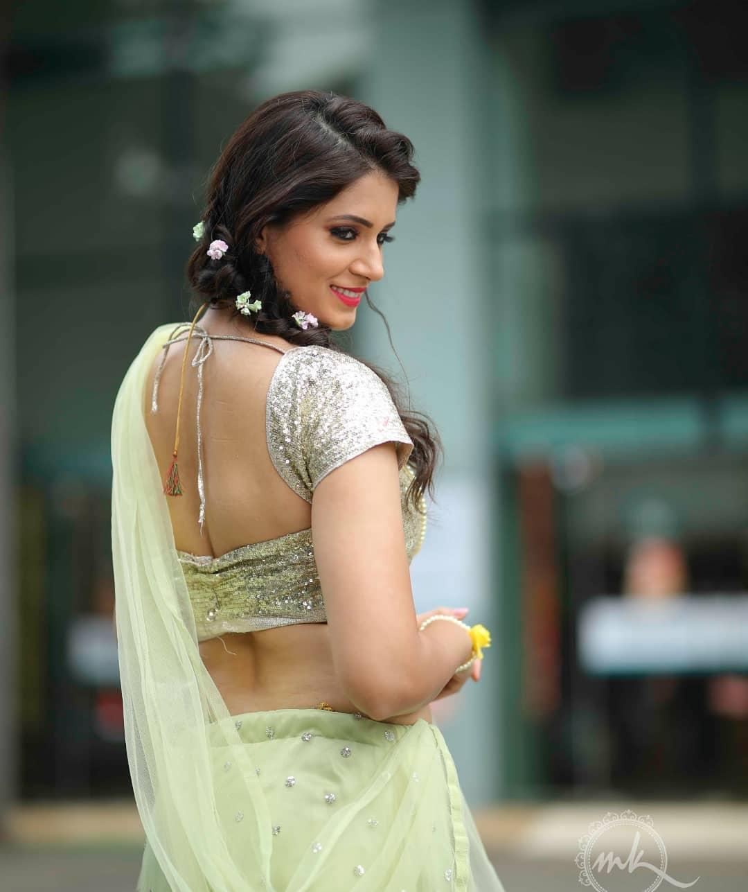 Saree backless hot photos gallery | sarita mehendale hot and sexy photoshoot