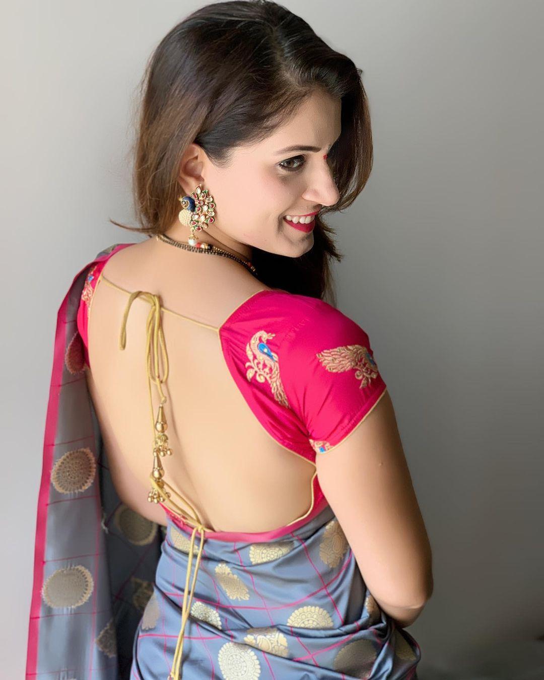 Saree backless hot photos gallery | sarita mehendale looking very glamorous photos
