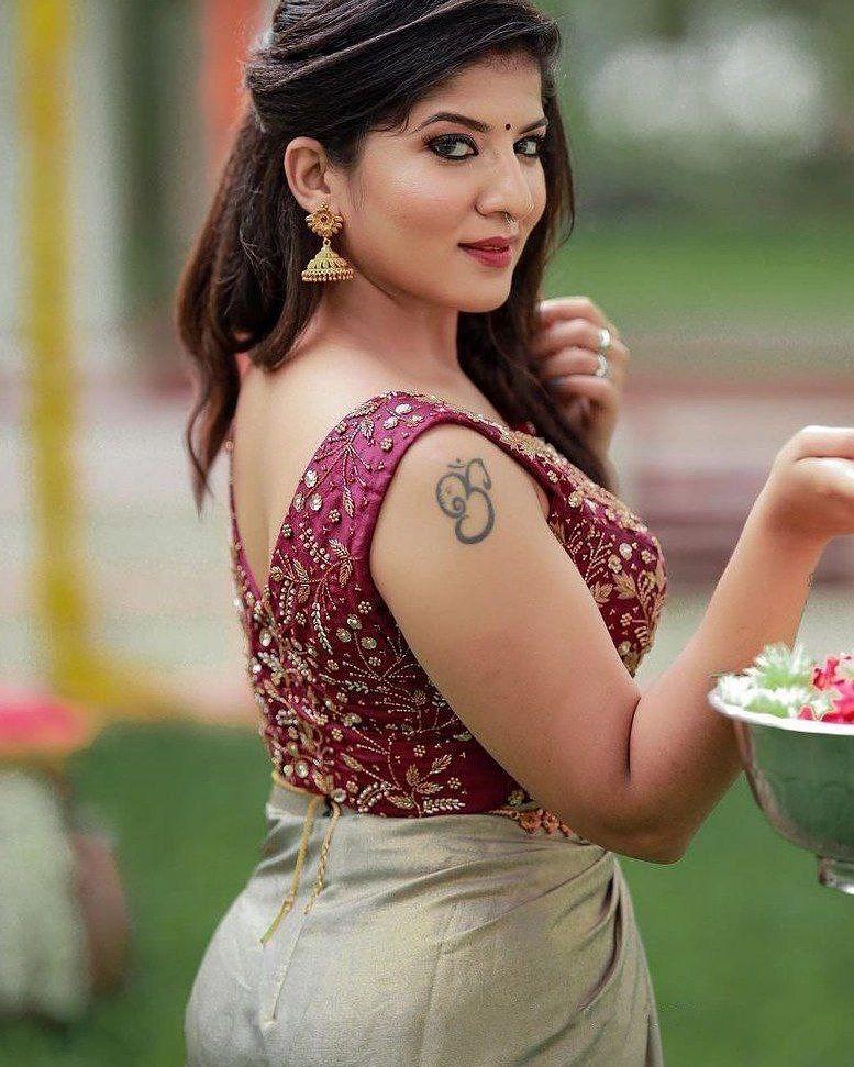Aswathy s nair latest hot photos gallery | Aswathy s nair looking very glamorous photos