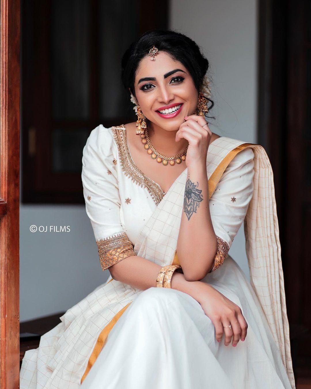 Ethnic wear glamorous photos | Ameya Mathew latest unseen hot photos gallery