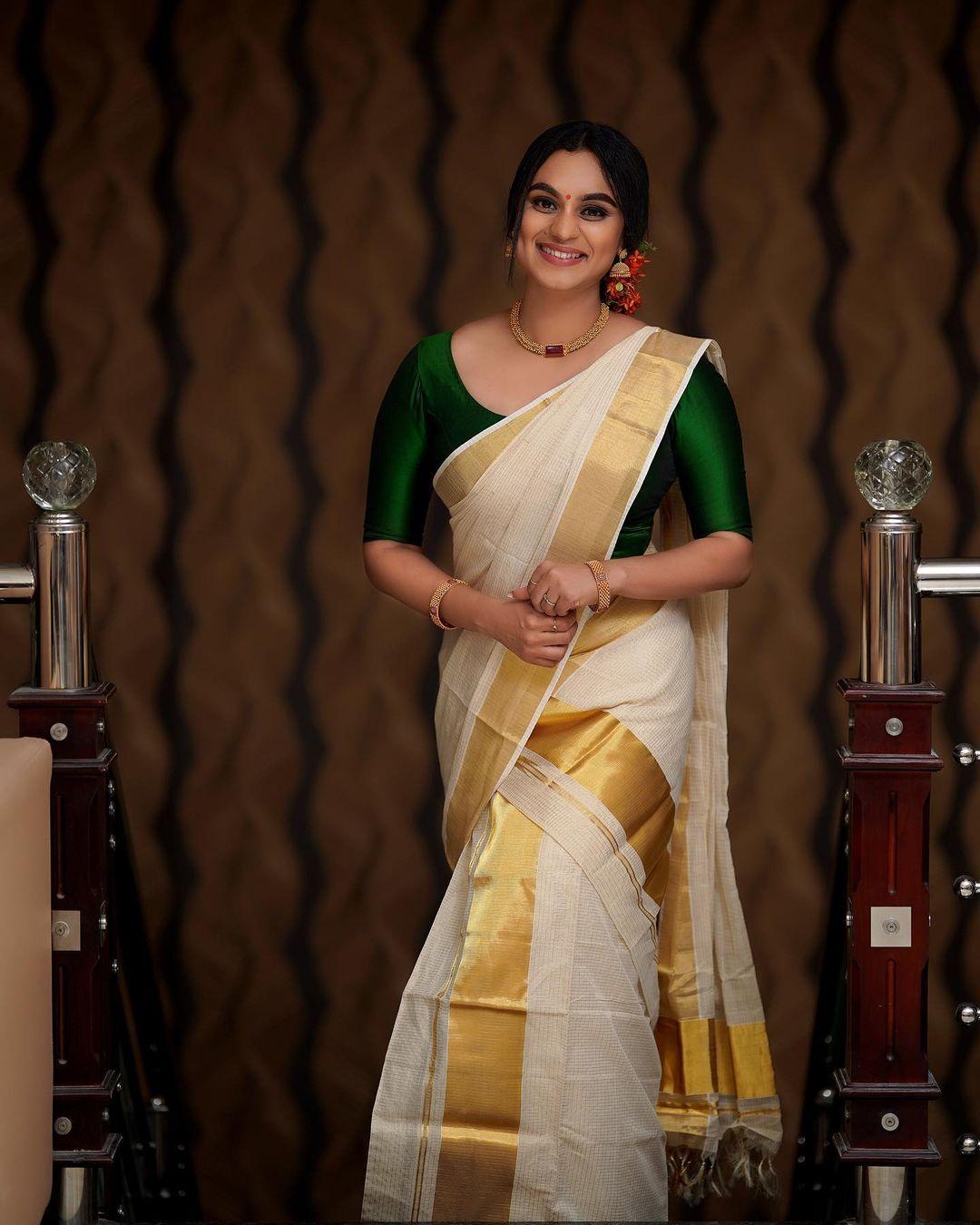 Ethnic wear glamorous photos | lakshmi nakshathra looking very attractive hot photos in saree