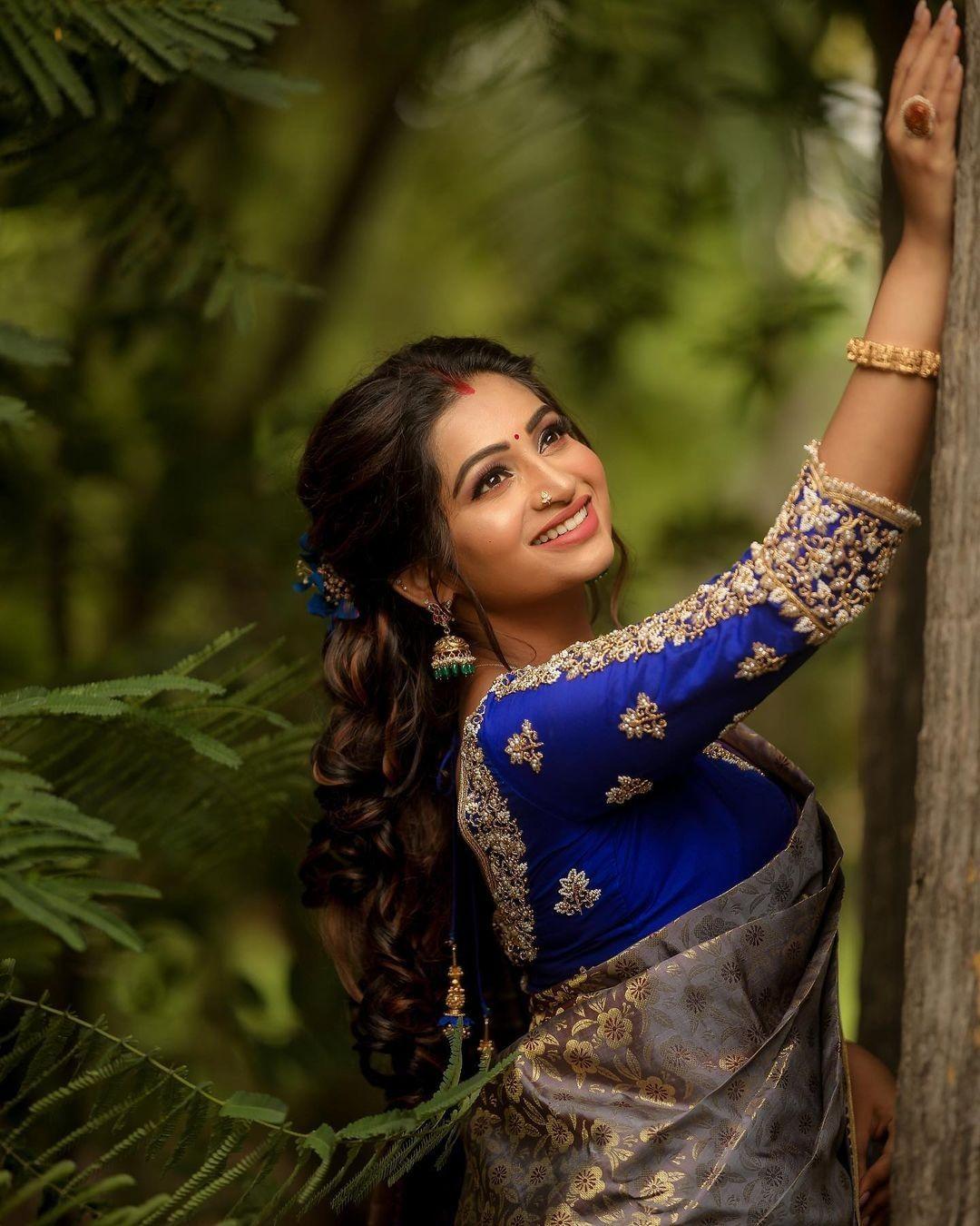 Nakshathra Nagesh in wedding saree hot photos | Nakshathra Nagesh beautiful and cute photos gallery
