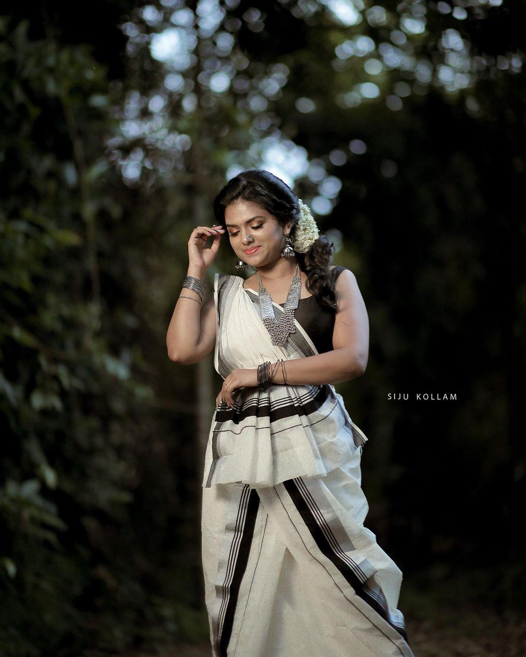 Serial actress Lekshmi pramod hot photos | Lekshmi pramod latest hot and spicy photos gallery