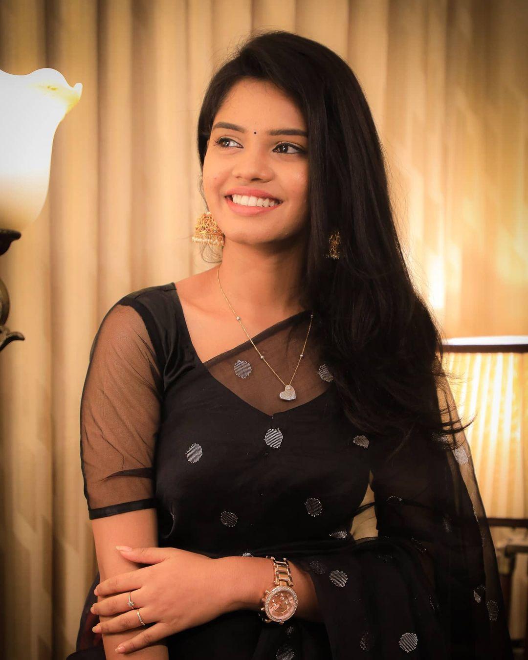 Black saree hot photos gallery | Pranika Dhakshu latest hot and sexy photoshoot