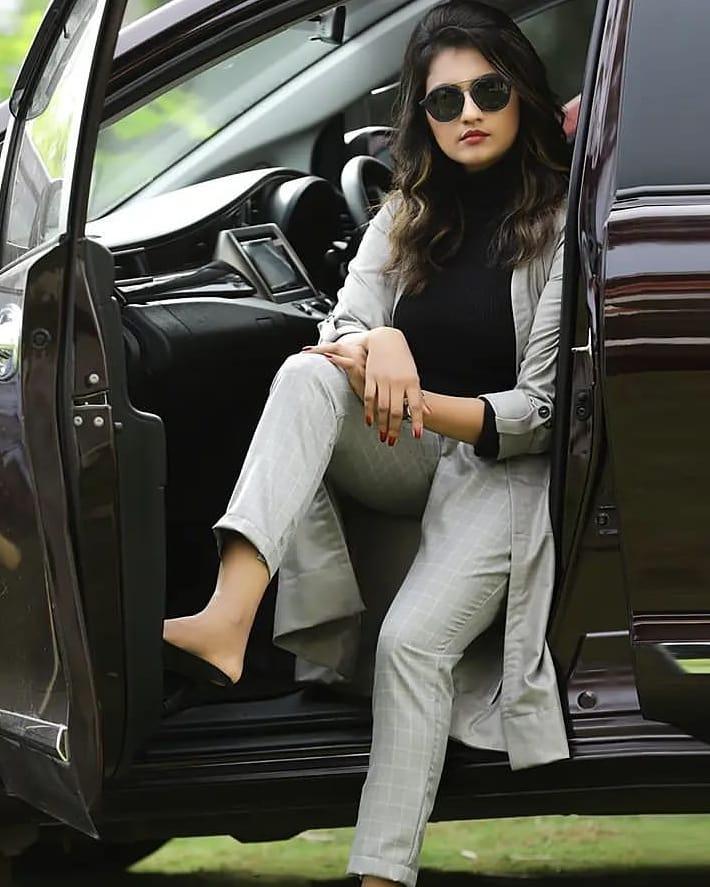 Priyanka Nair beautiful and cute photos gallery| Priyanka Nair in modern dress hot photos gallery