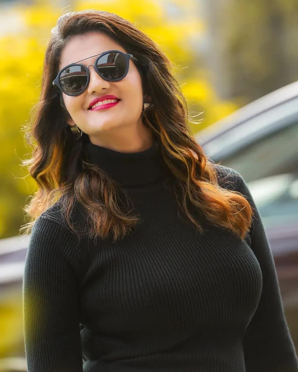 Priyanka Nair latest hot glamorous photos gallery | Priyanka Nair in modern dress hot photos gallery