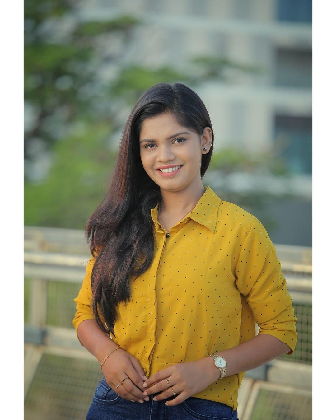 Tamil television actress hot photos | Pranika Dhakshu beautiful and cute photos gallery