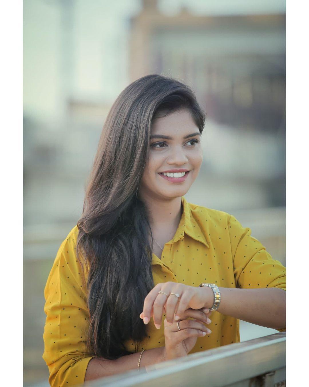 Tamil television actress hot photos | Pranika Dhakshu beautiful and glamorous pictures