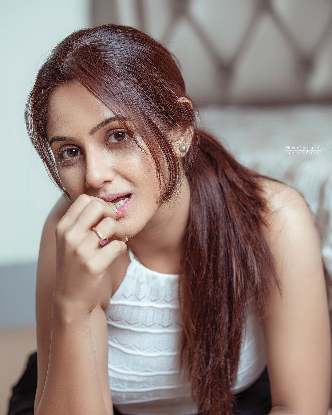 Television actress Trina Saha hot photos | Trina Saha latest hot and sexy stills