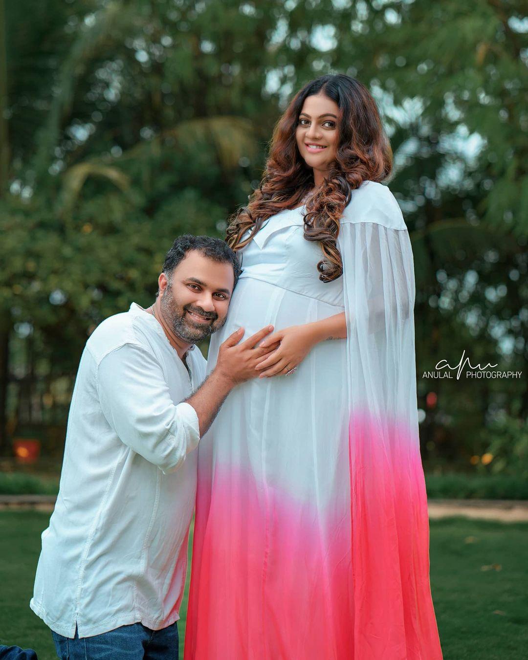 Aswathy Sreekanth maternity photoshoot | latest hot photos gallery