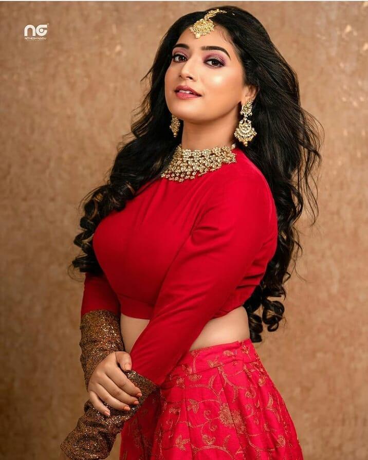 Kannada actress Priyanka Thimmesh hot photos | Priyanka Thimmesh exposing hot photos