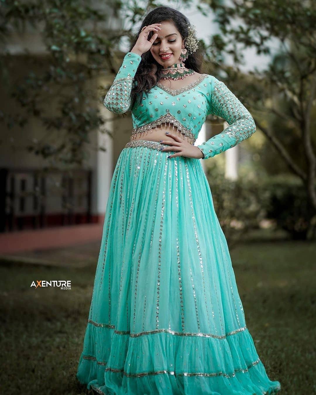 Malavika Menon hot photos gallery | Malavika Menon exposing and cute photos gallery