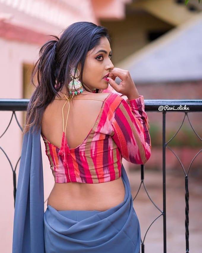 Mahi Maheshwari Exposing very hot photos | Mahi Maheshwari very beautiful and exclusive hot photos gallery