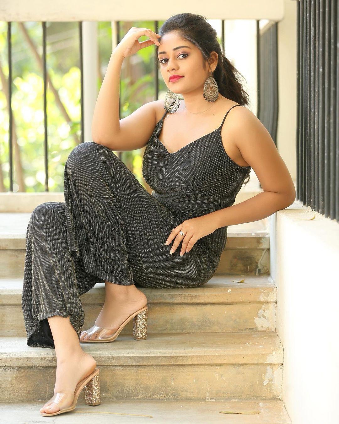 Kannada actress hot photos gallery | Deepshikha hot and sexy photoshoot