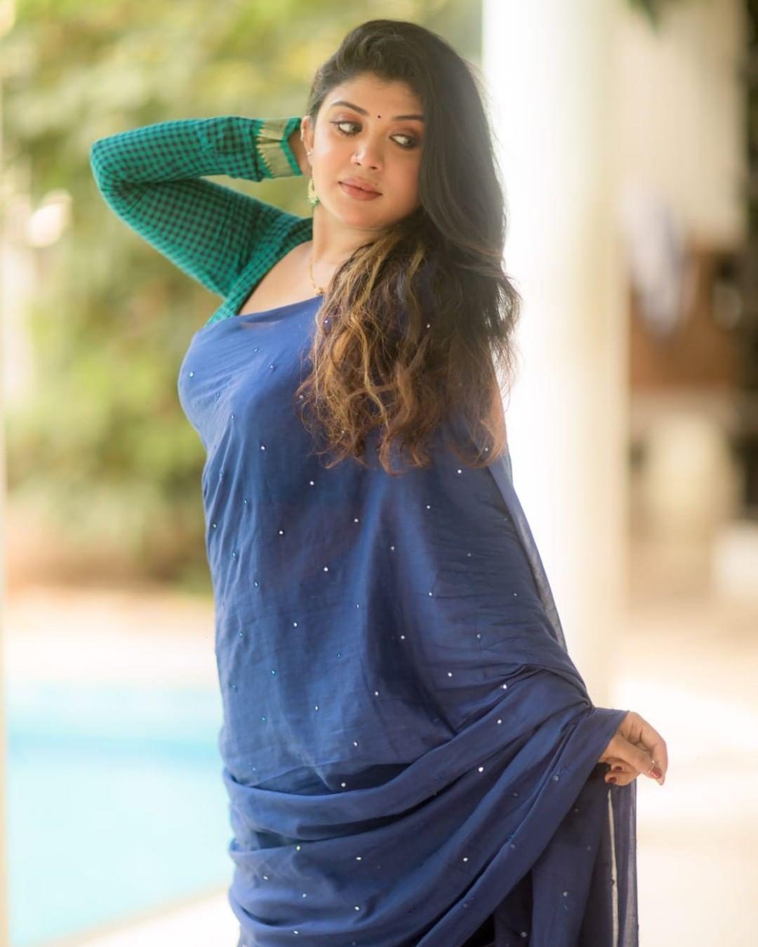 Latest Saree fashion photos | Gayathri shan exclusive hot and spicy photos