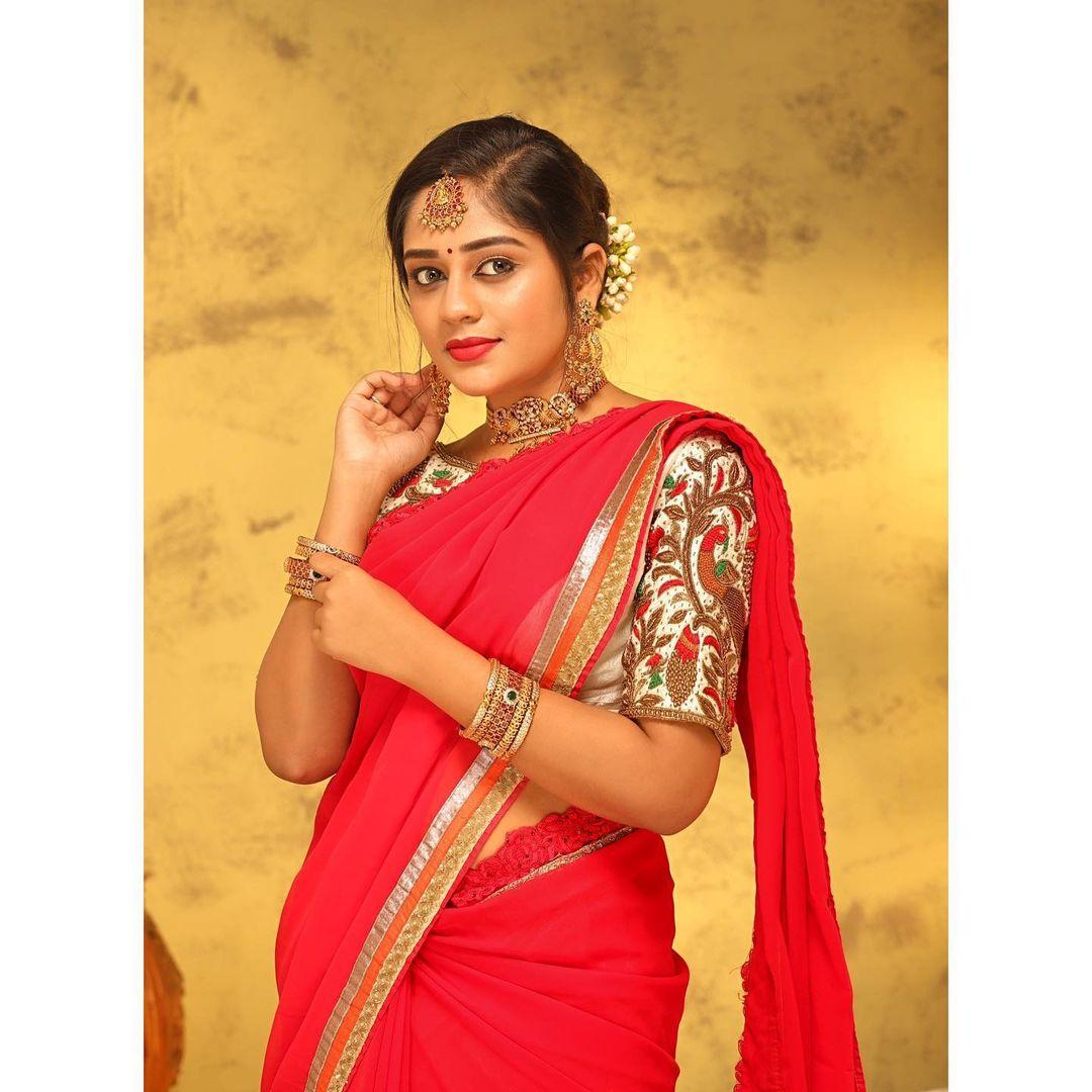 Red saree hot photos | South indian actress Deepshikha looking very attractive hot photos