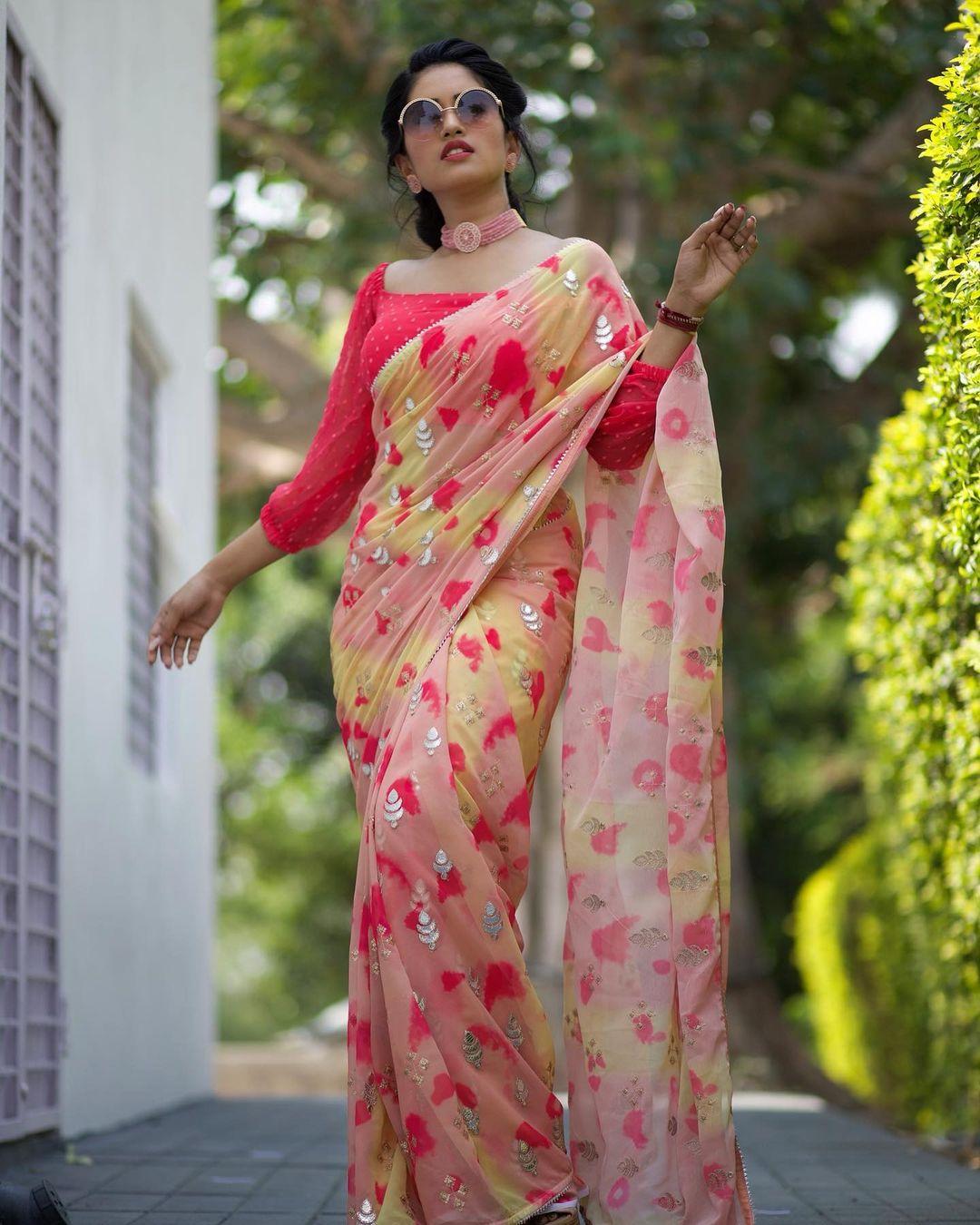 Red saree hot photos gallery | Sravanthi Prashanth in saree latest hot photos gallery