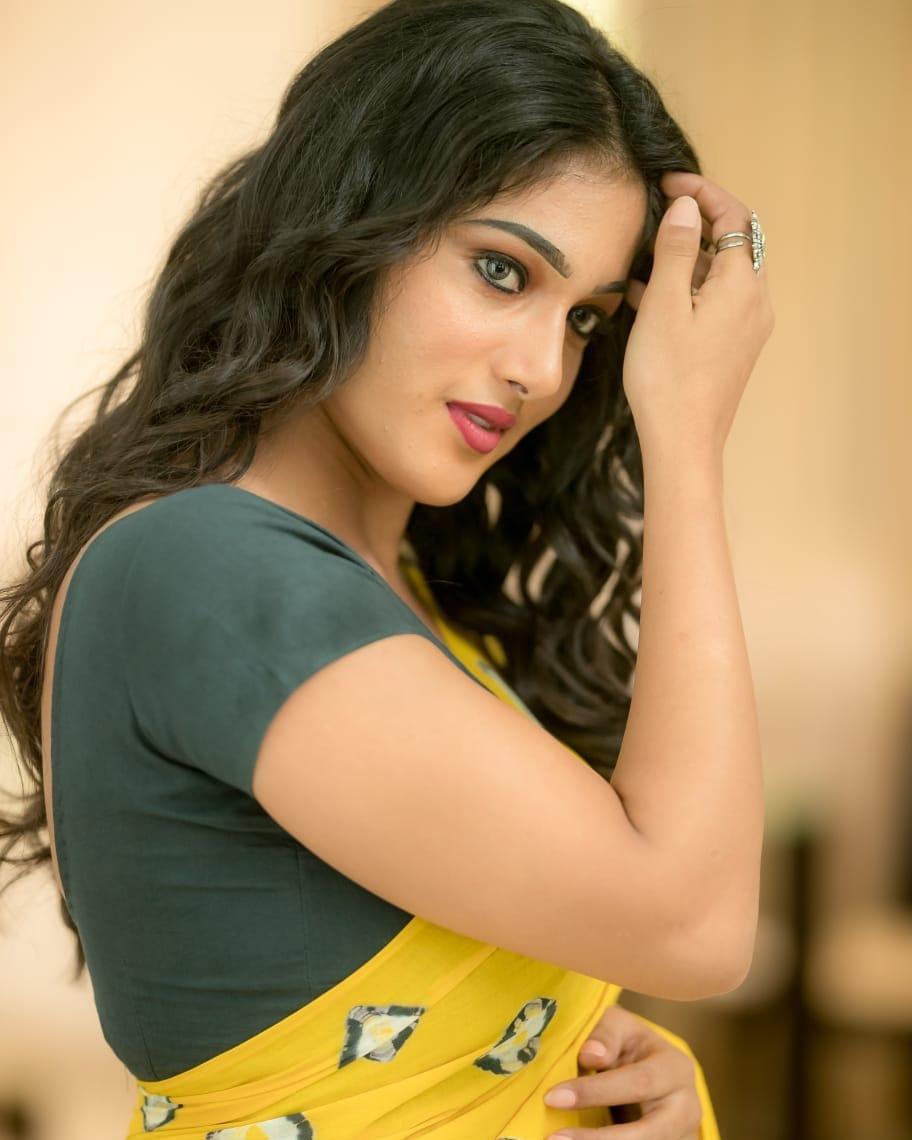 Saree hot photos gallery | Aadvika Ram exclusive hot and spicy photos