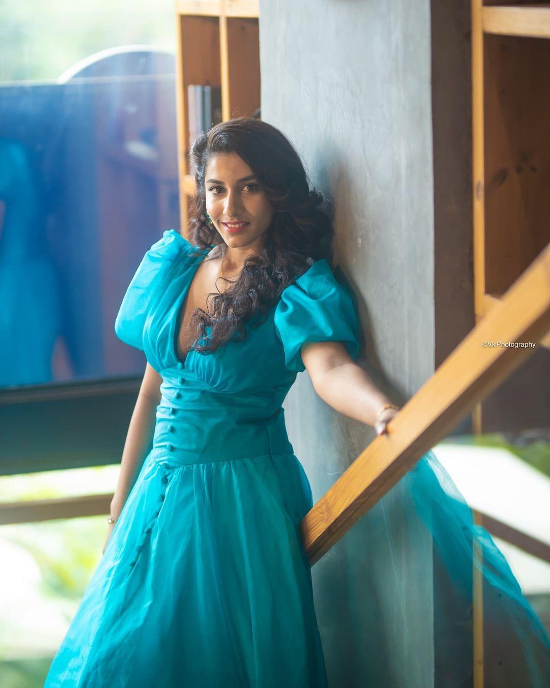 Tamil actress hot photos | Vishnupriya exclusive hot photos gallery