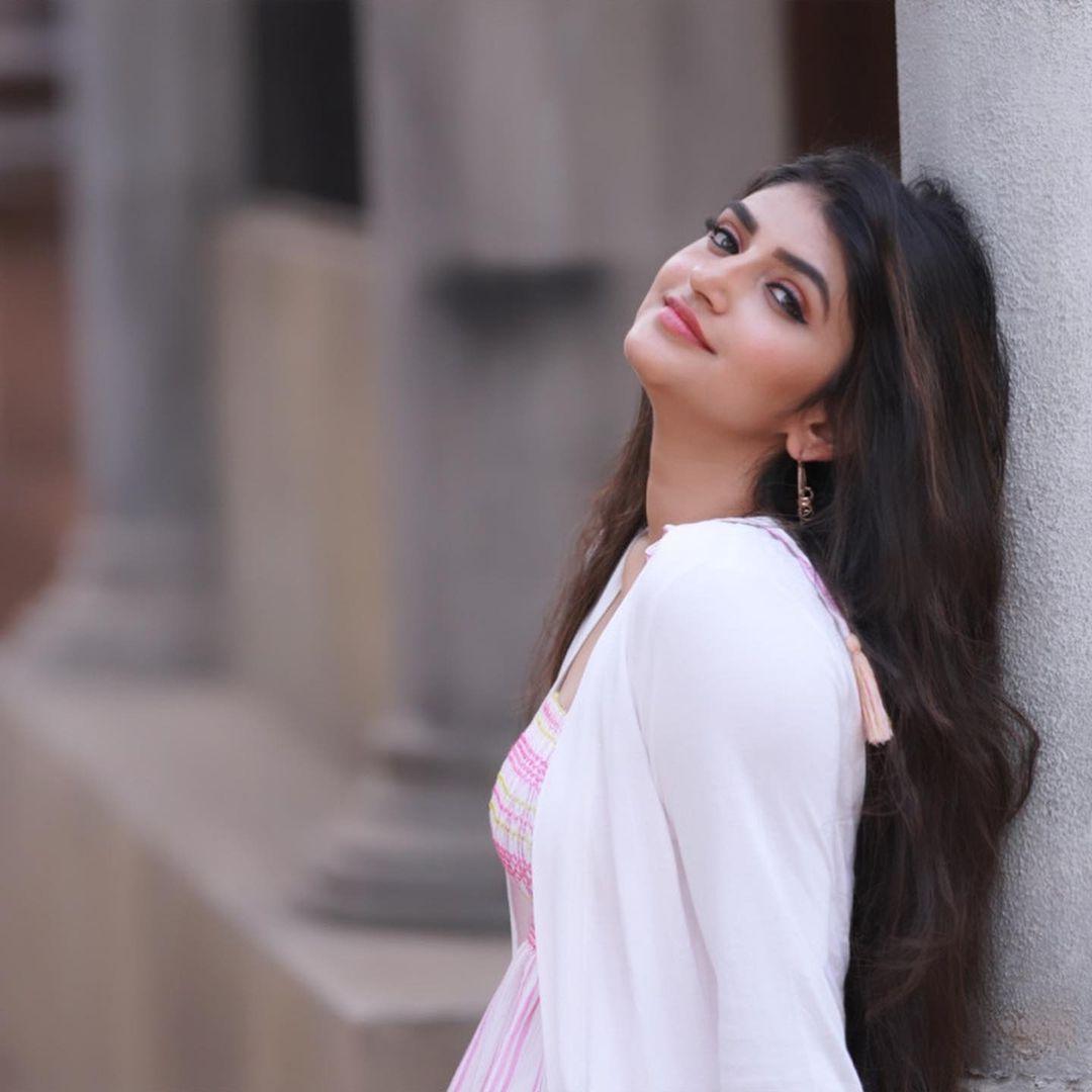 Beautiful and cute photos | Sreeleela very beautiful and glamorous pictures