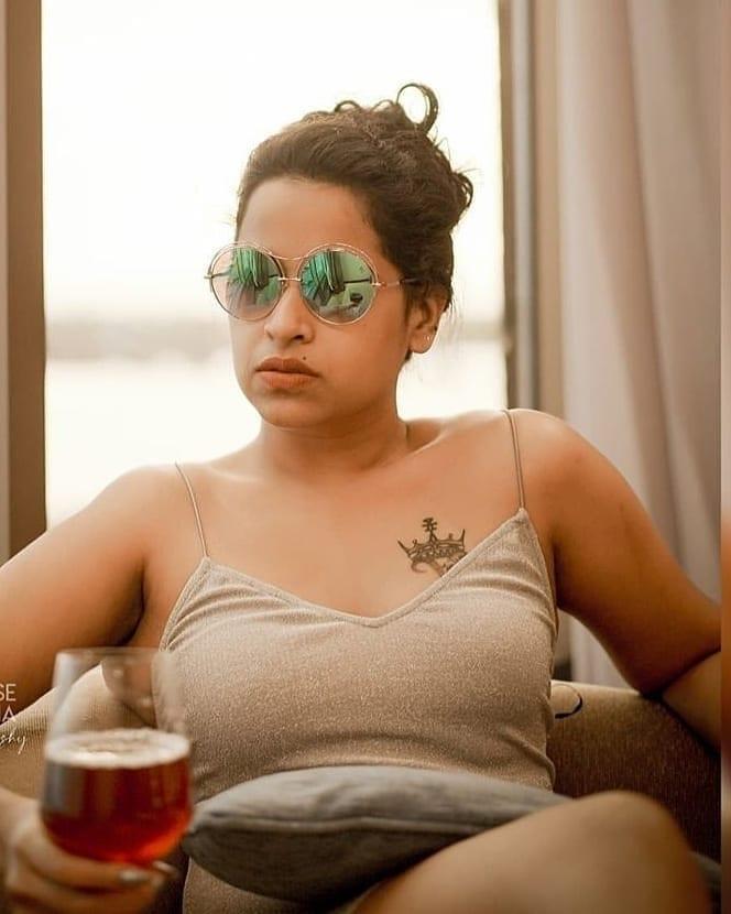 Malayalam television actress hot photos | Sadhika Venugopal latest hot and sexy stills