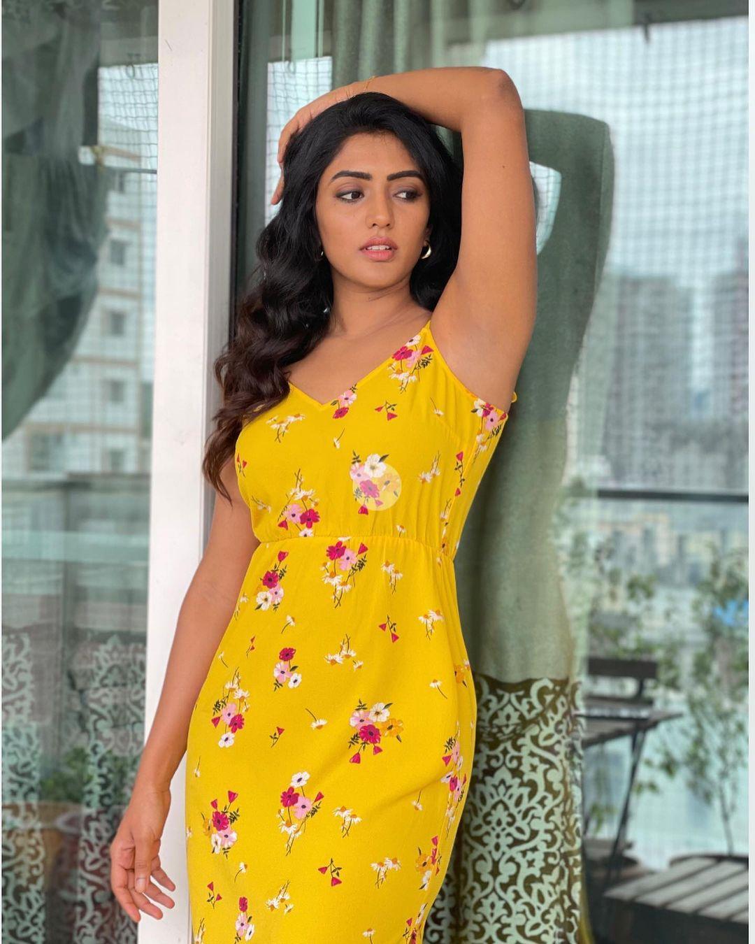 South Indian actress hot photos | Eesha Rebba latest hot and sexy stills