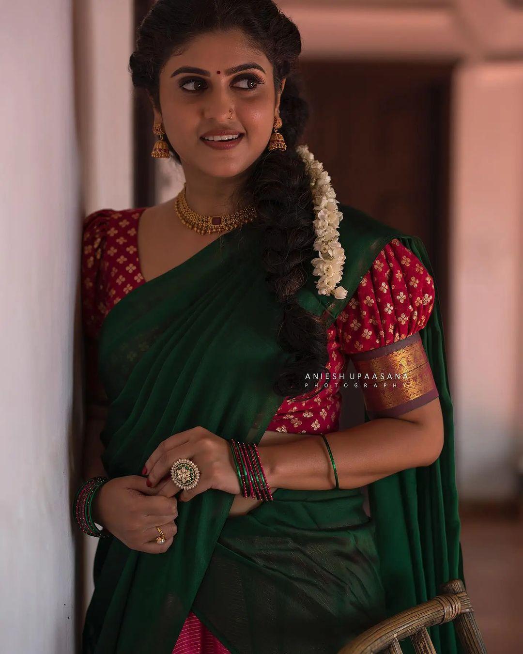 Malayalam actress Rasna pavithran half saree hot photos | looking very glamorous pictures