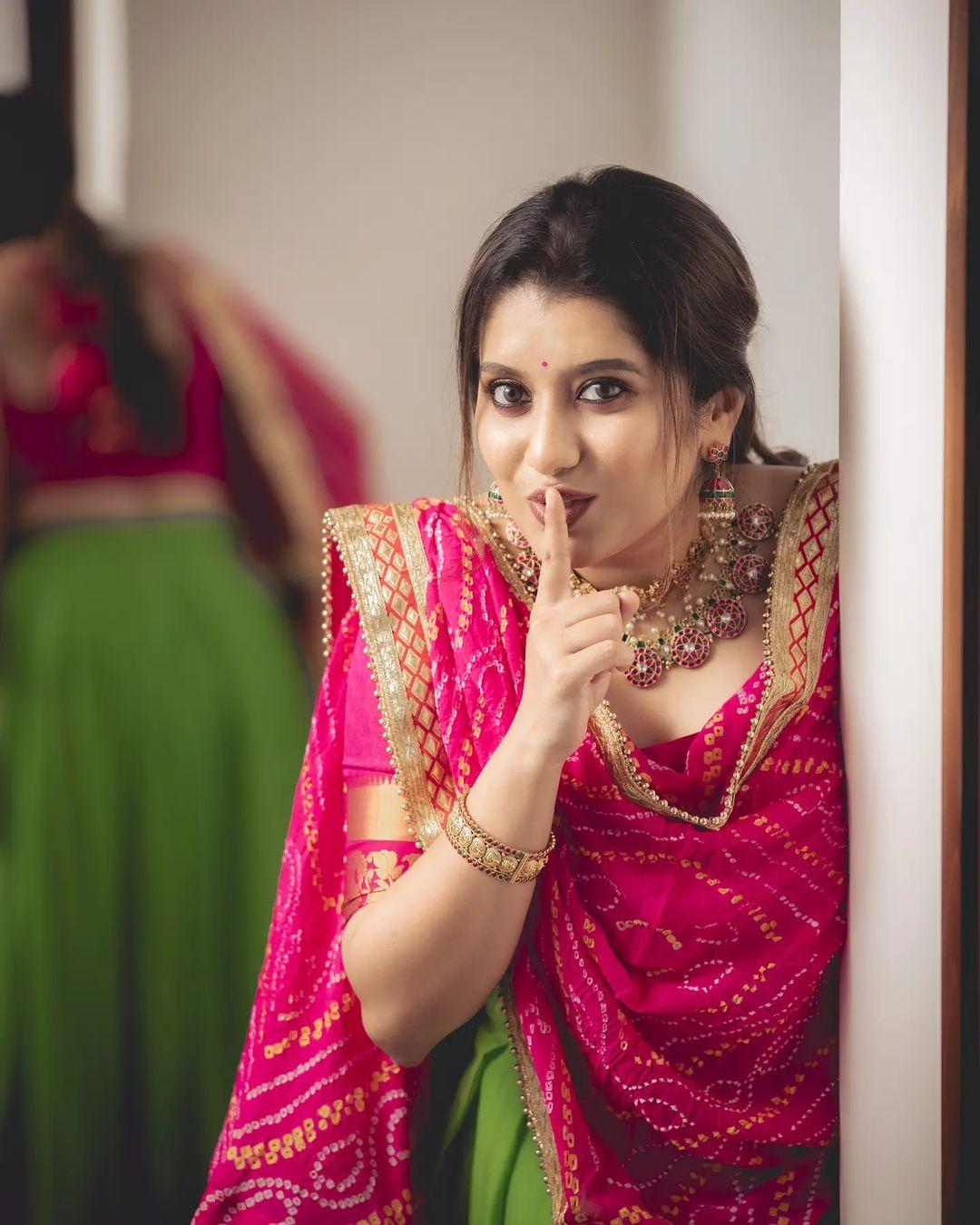 Priyanka Deshpande cute expression photos | Priyanka Deshpande looking very glamorous photos