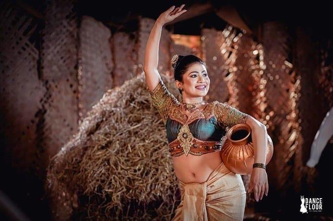 Bikini hot dance photos gallery | Dilushi Hansika latest hot and spicy photos gallery