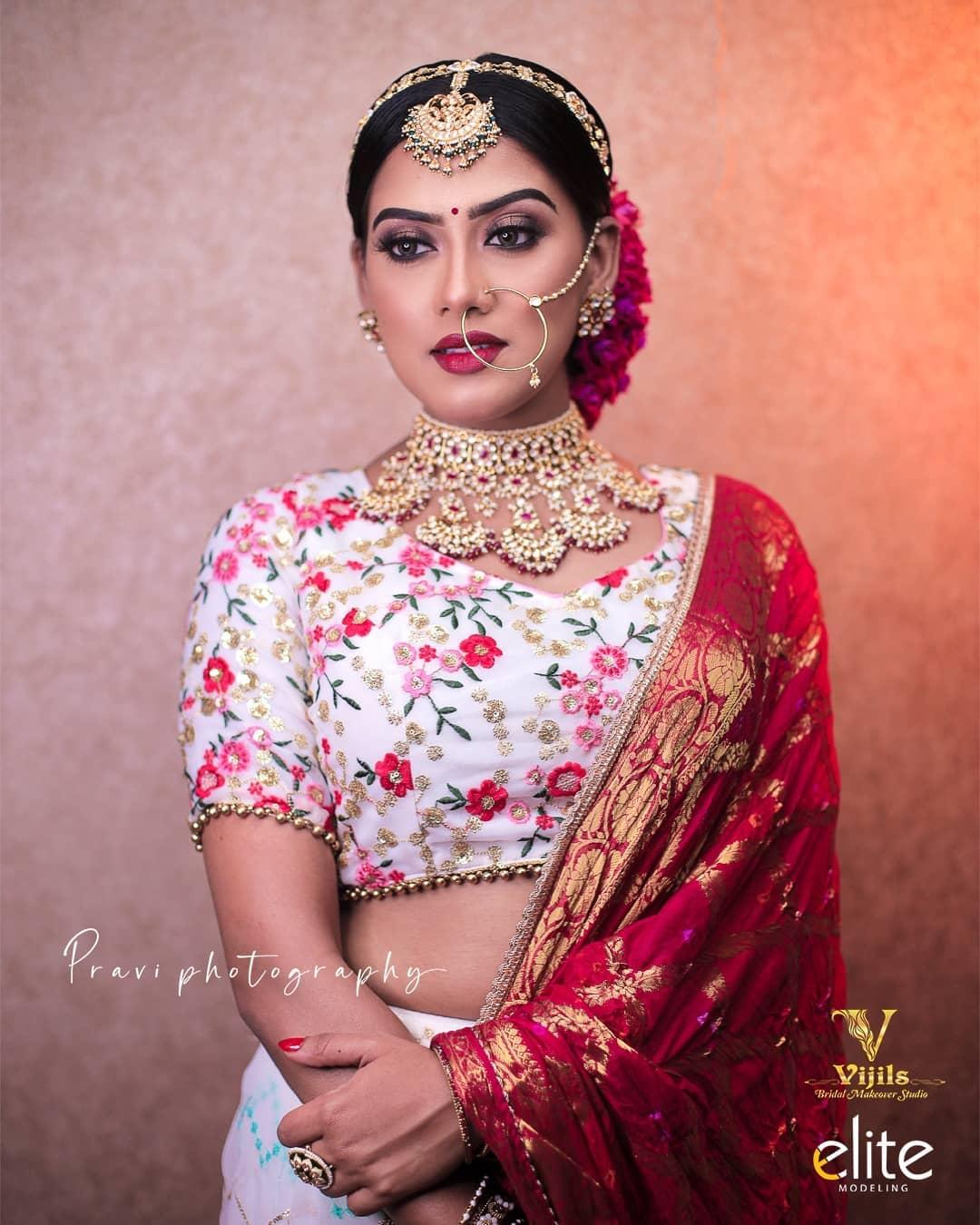 Dayyana Hameed bridal makeup hot photos gallery | Dayyana Hameed looking very glamorous pictures