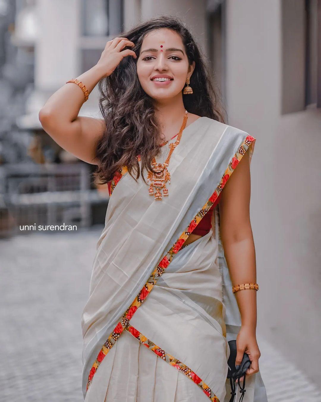 Kerala set Saree hot photos gallery | Malavika Menon very beautiful and cute stills