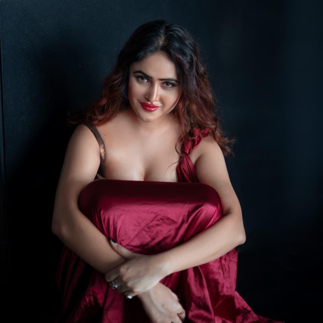 Sony Charista exposing cleavage hot photos | exposing hot and sexy photoshoot
