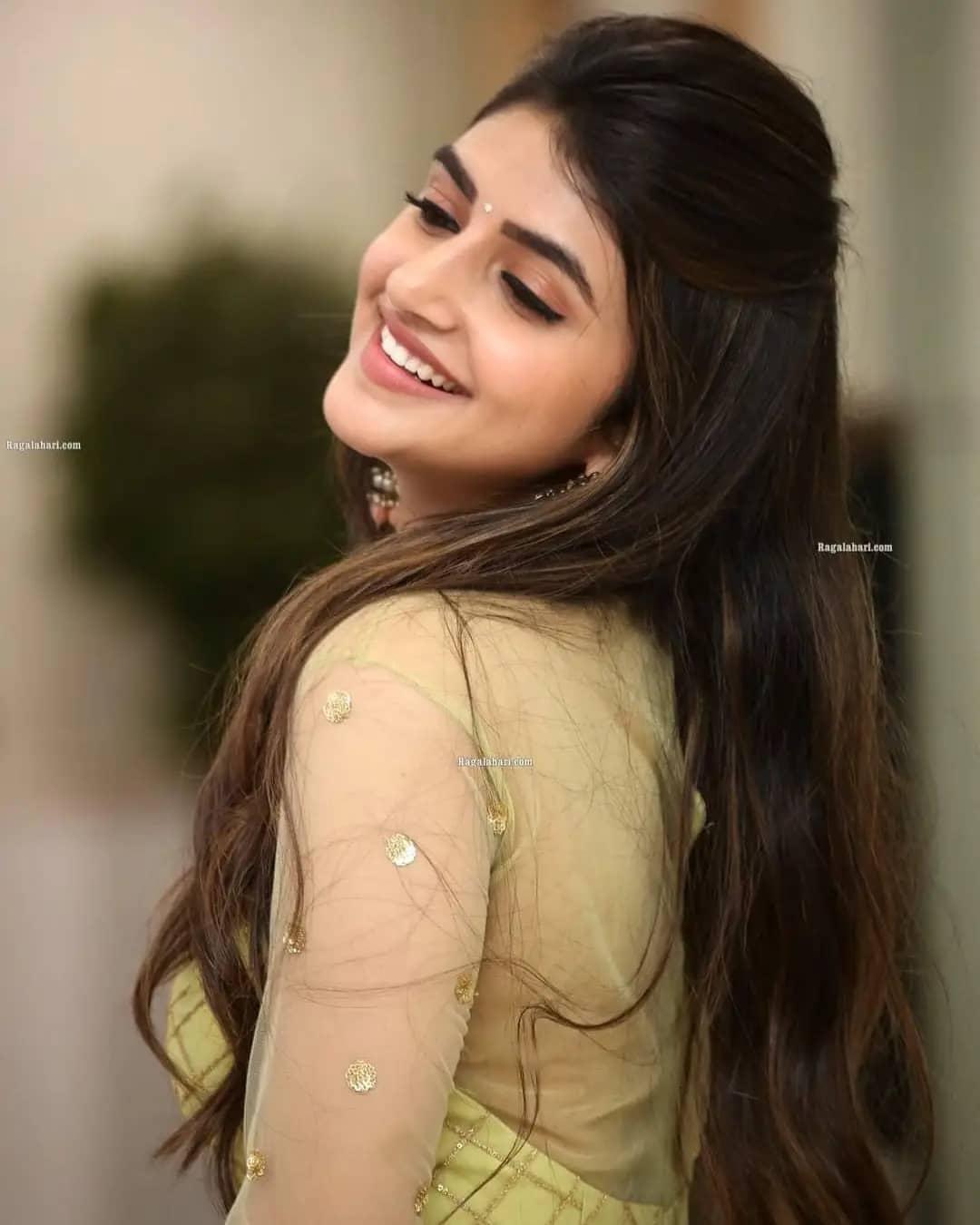 Kannada actress Sreeleela latest hot photos gallery | Sreeleela exclusive hot photos gallery