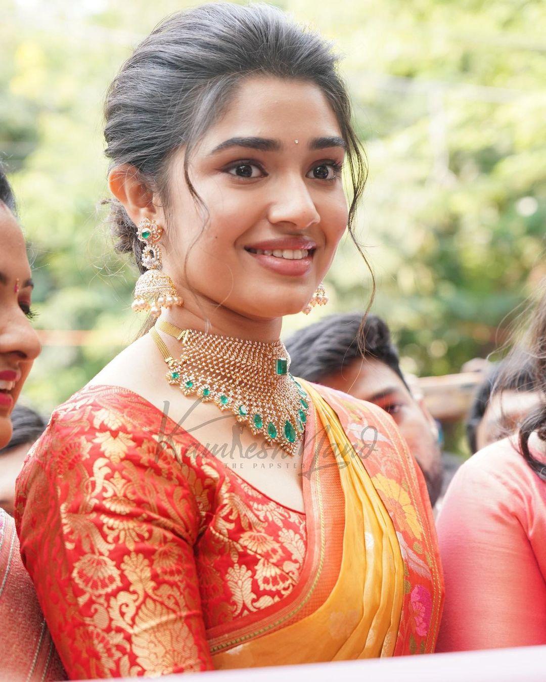 Krithi Shetty in saree hot and spicy photos | Krithi Shetty latest hot and spicy photos gallery