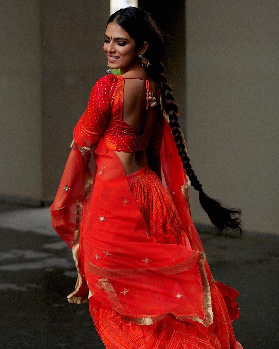 Malavika Mohanan in Half saree exposing photos | Malavika Mohanan latest hot and spicy photos gallery