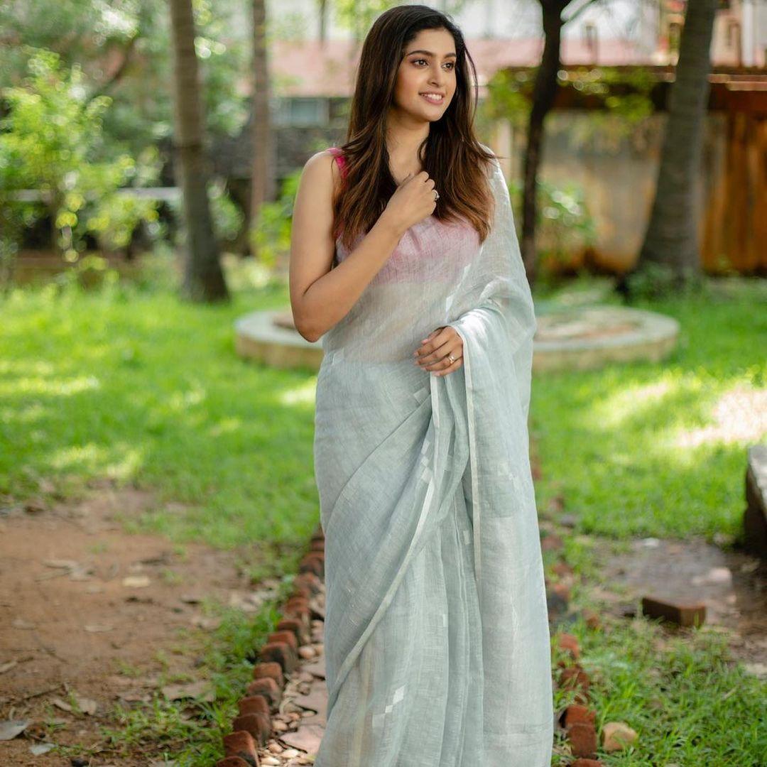 Tanya Ravichandran in transparent saree hot photos | Tanya Ravichandran very beautiful and cute photos
