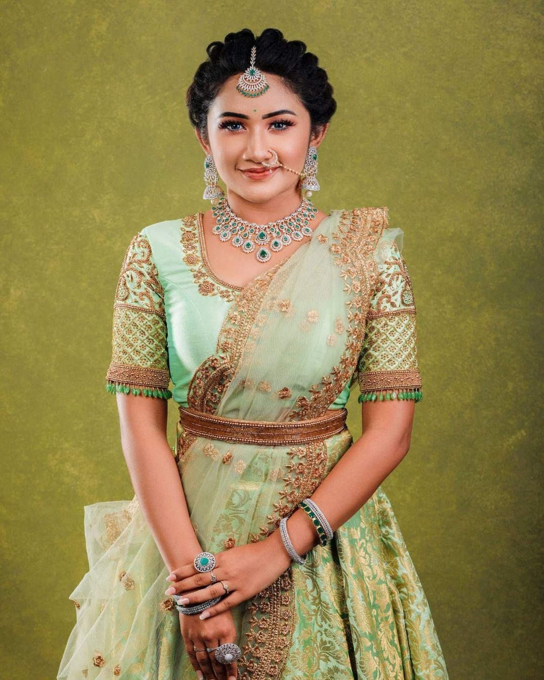 Television actress Raveena Daha Stunning Hot photos | Raveena Daha latest hot and spicy photos