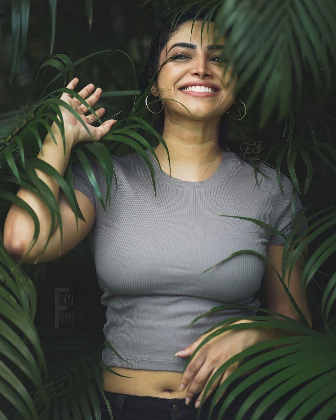 Actress and model Ameya Mathew glamorous photos | beautiful and sexy photoshoot