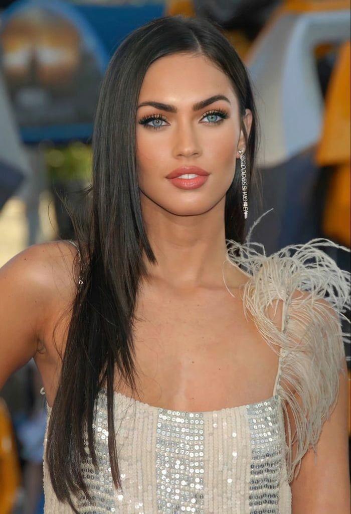 Hollywood actress Megan Fox latest sexy photos |Megan Fox latest hot and spicy photos gallery
