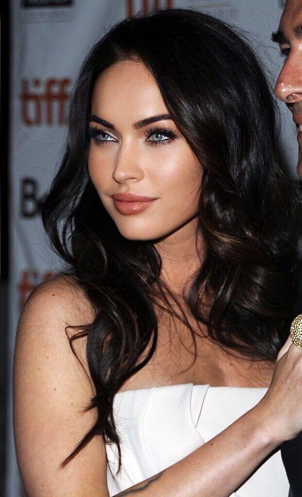 Hollywood actress Megan Fox latest sexy photos |Megan Fox looking very beautiful and cute stills