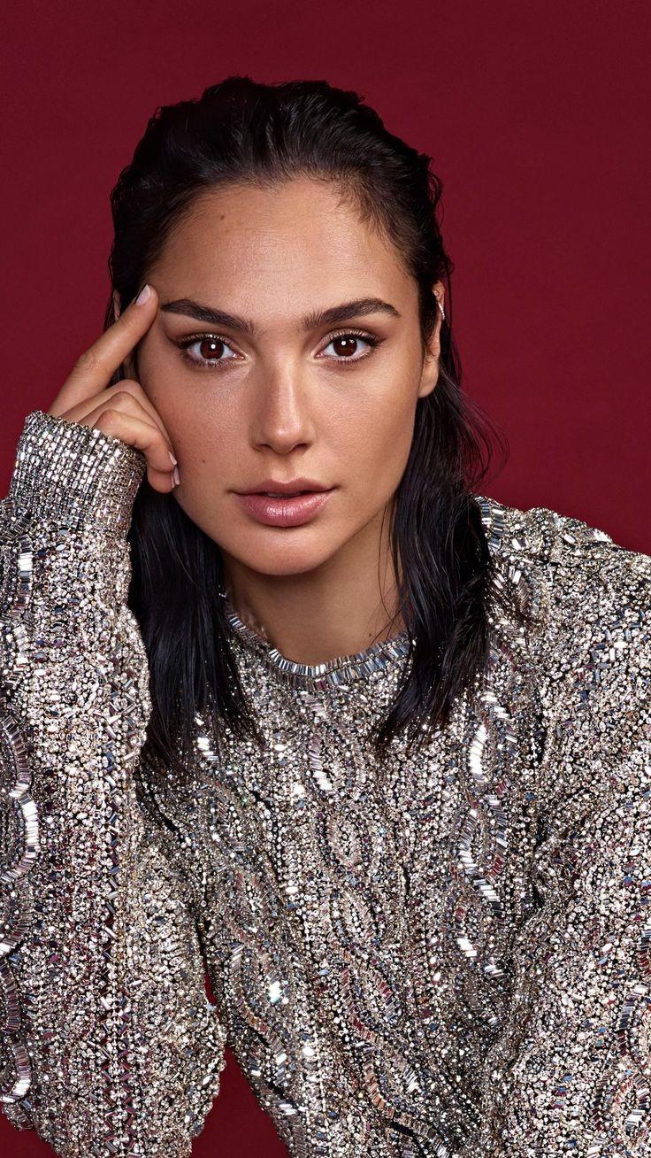 Hollywood sexy actress Gal Gadot photos | Gal Gadot very beautiful and glamorous pictures