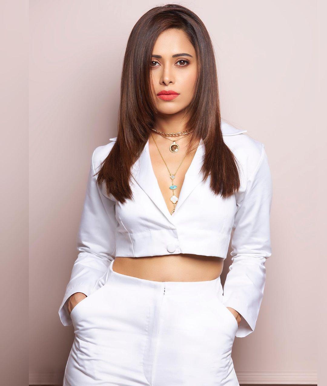 Nushrat bharucha hot and sexy photoshoot | Nushrat bharucha very glamorous and cute stills