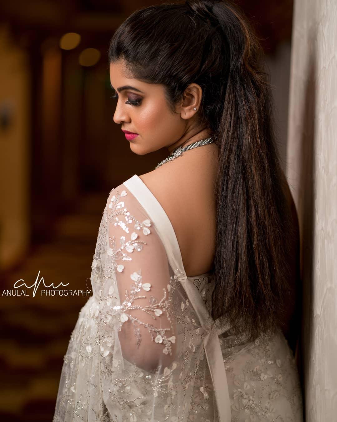 Malayalam actress Rasna pavithran in saree exposing hot photos | Rasna pavithran looking very glamorous and cute stills