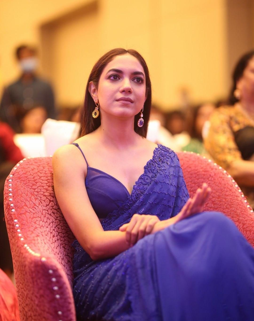 Ritu Varma in Blue transparent saree hot photos | looking very glamorous photos