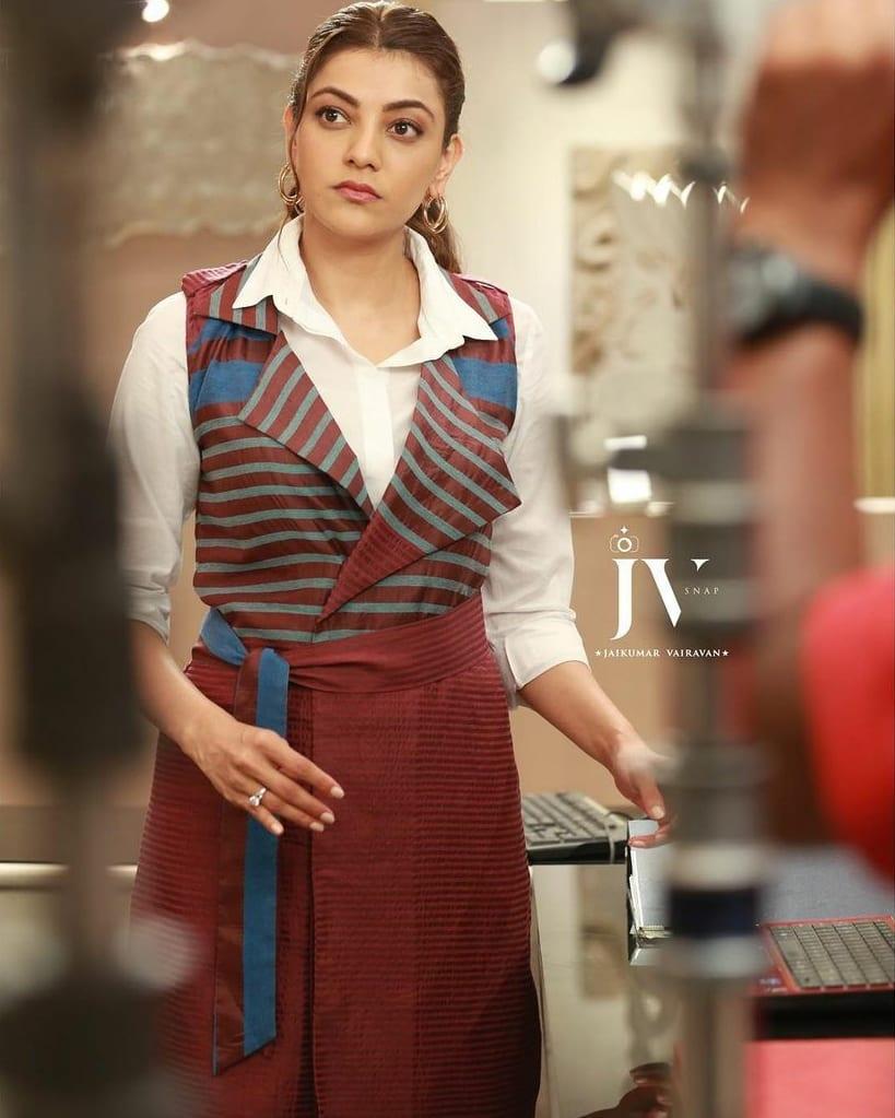 South Indian actress Kajal Aggarwal looking very cute photos |Kajal Aggarwal looking very attractive and cute stills